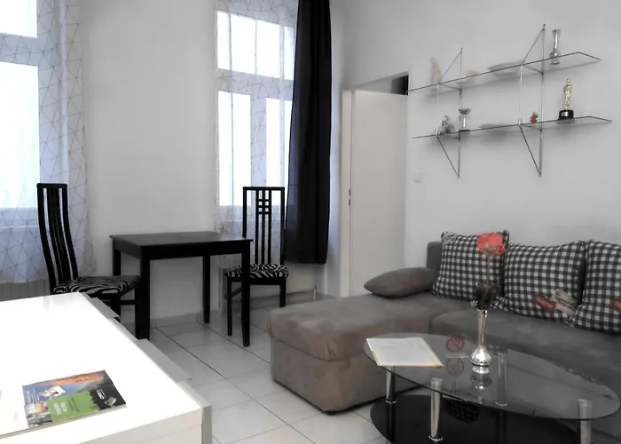 In Near Schoenbrunn & Westbahnhof - Keyless Check-in