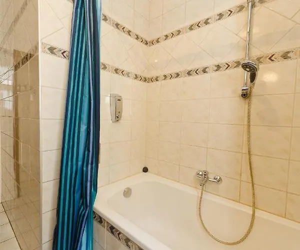In Near Schoenbrunn & Westbahnhof - Keyless Check-in Apartmán