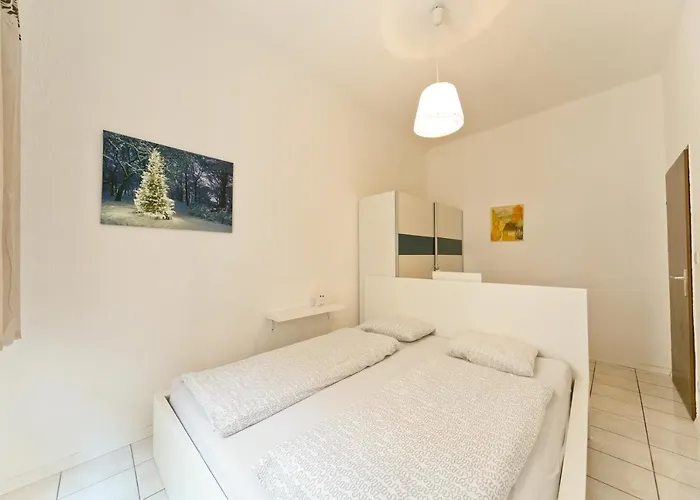 In Near Schoenbrunn & Westbahnhof - Keyless Check-in