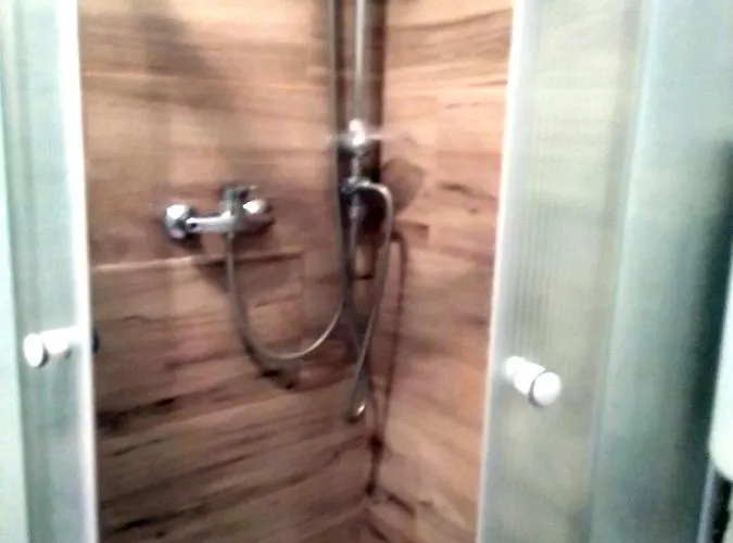 In Near Schoenbrunn & Westbahnhof - Keyless Check-in