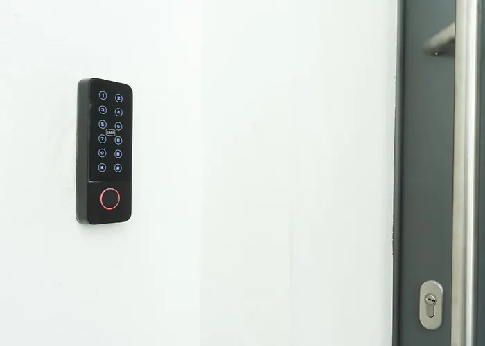 In Near Schoenbrunn & Westbahnhof - Keyless Check-in Apartmán *