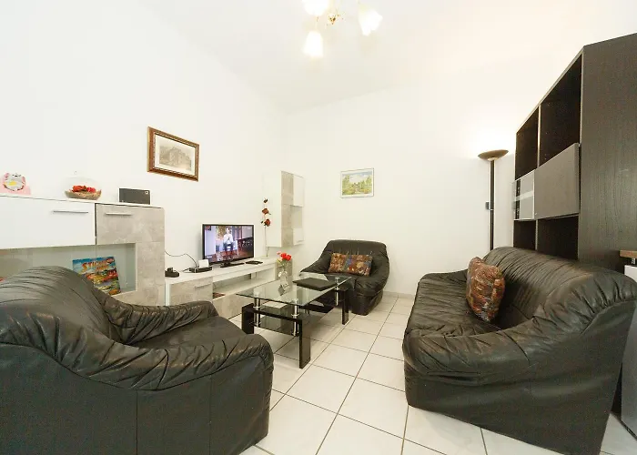 In Near Schoenbrunn & Westbahnhof - Keyless Check-in *