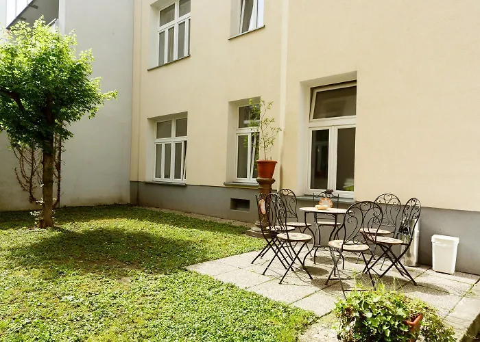 In Near Schoenbrunn & Westbahnhof - Keyless Check-in *